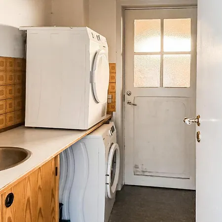 펜션 4 Bedroom Awesome In *